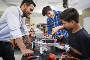 School robotics class 