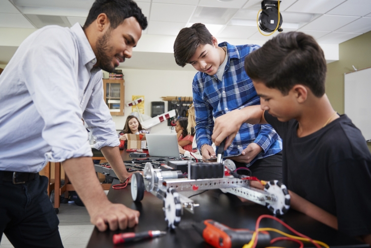 School robotics class 