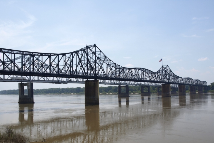 Mississippi river bridge
