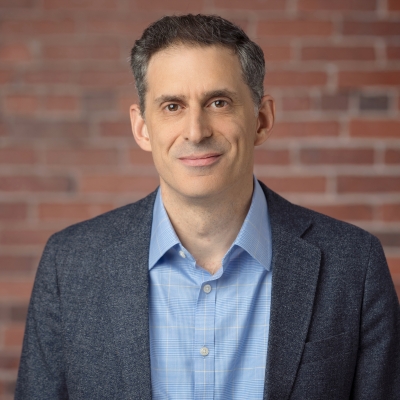 Jonathan Travers headshot
